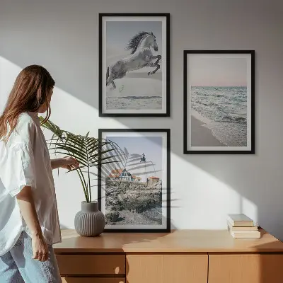 Keretezett kép szett hálószobába lovak, strand, világítótorony és hullámok mintával