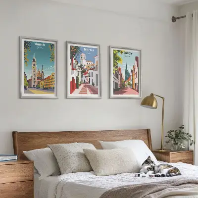 Fali dekorációs képszett európai városokat ábrázoló színes rajzok