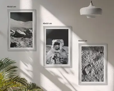 Keretezett képszett hálószobába NASA holdraszállást ábrázoló fotóval
