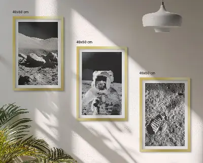 Keretezett képszett hálószobába NASA holdraszállást ábrázoló fotóval