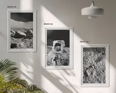 Keretezett képszett hálószobába NASA holdraszállást ábrázoló fotóval