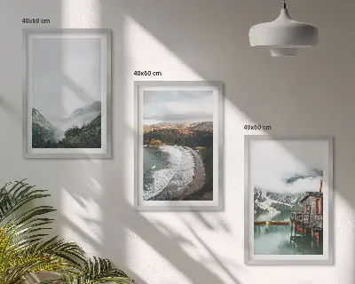Keretezett képszett hálószobába hegyek, strand, felhők és víz motívummal
