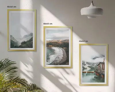 Keretezett képszett hálószobába hegyek, strand, felhők és víz motívummal