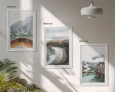 Keretezett képszett hálószobába hegyek, tó, csónak és strand tájábrázolással