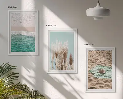 Strandhullámos fűkalap keretezett képszett hálószobába