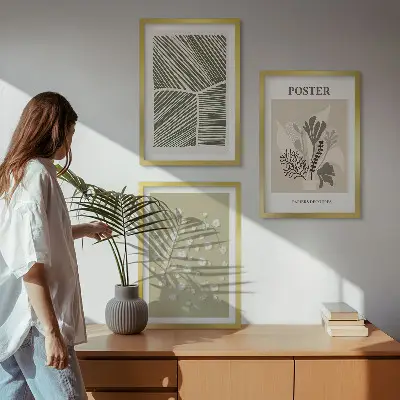 Keretezett képszett hálószobába visszafogott növényi motívumokkal