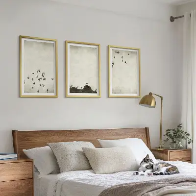 Keretezett képszett hálószobába minimalista stílusú madarak repülés közben