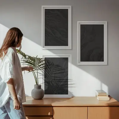 Keretezett képszett hálószobába sötét márvány elegáns textúrákkal