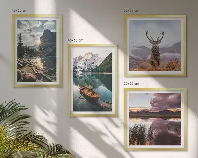 Hegyi tó csónakkal és szarvassal naplementében keretezett poliptichon