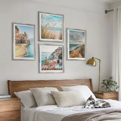 Keretezett poliptichon tájak, strand, város és sziklák mintával