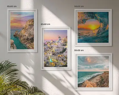 Keretezett poliptichon tengeri hullámok és fehér házak Santorini látképével