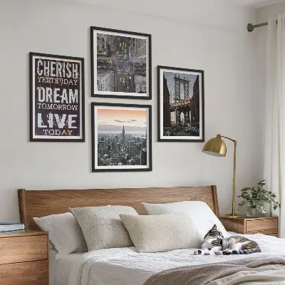 Keretezett poliptichon New York-i tájképek idézettel