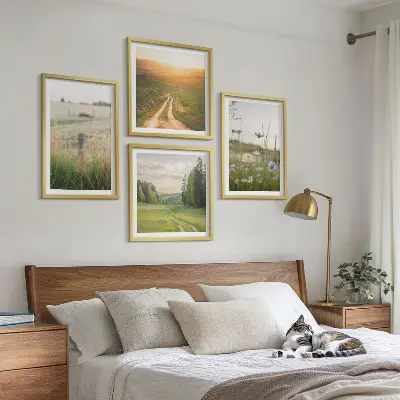Keretezett poliptichon természetes táj mező és nap motívummal