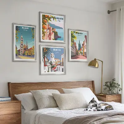 Keretezett poliptichon színes európai városok illusztrációival