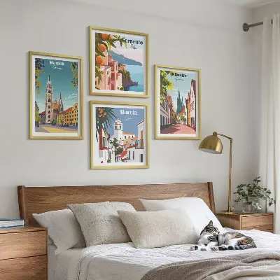 Keretezett poliptichon színes európai városok illusztrációival