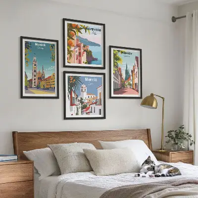 Keretezett poliptichon színes európai városok illusztrációival