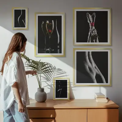 Képkészlet nappaliba elegáns modern fekete és piros díszítéssel
