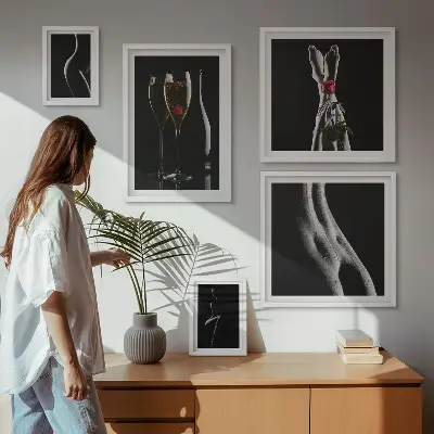 Képkészlet nappaliba elegáns modern fekete és piros díszítéssel