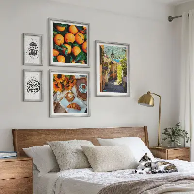 Kávézó kilátás az utcára prémium keretezett kép