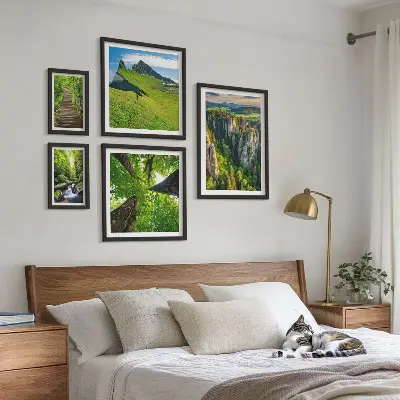 Zöld tájak természeti ösvények prémium keretezett kép