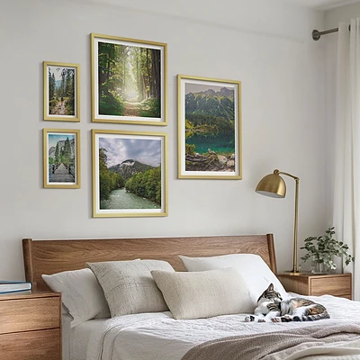 Hegyi tájak és erdei ösvények prémium keretezett kép válogatás