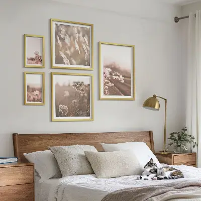 Prémium keretezett képválogatás finom természetű virágmotívumokkal