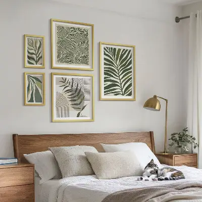 Képkészlet nappaliba modern növényi mintákkal