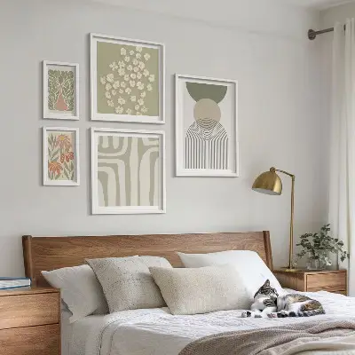 Növényi grafikákat ábrázoló képszett nappaliba stílusos pasztell árnyalatokban