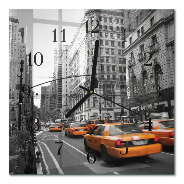 Négyzet alakú üvegóra New York-i taxi