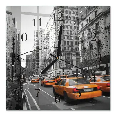 Négyzet alakú üvegóra New York-i taxi