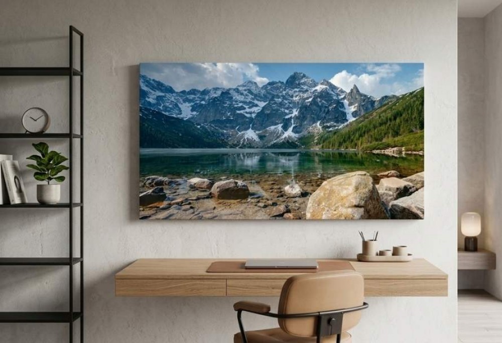 mit akaszt az asztala fölé